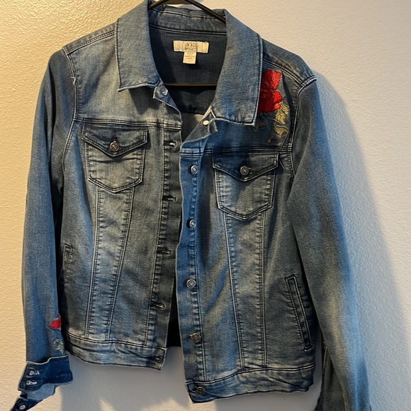 Jeans jacket - Picture 2 of 3